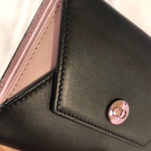 Dior Wallet. Classic. Impeccable.